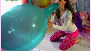 Blow to Burst Battle with a HUGE Balloon -