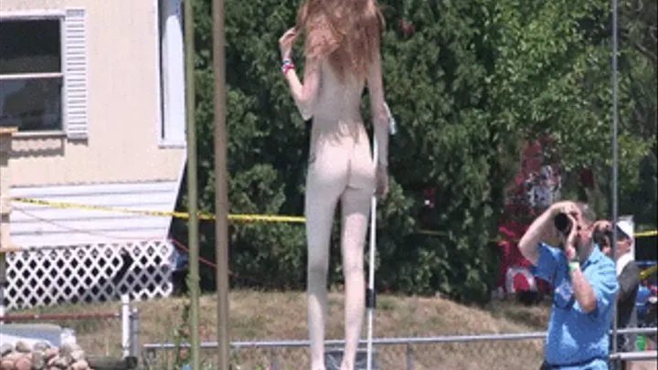 stripper amateurs at nude fest