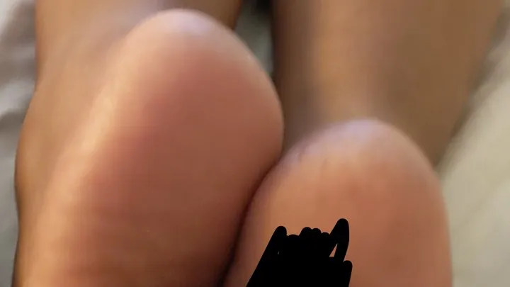 Cumming on Big Size 13 Soles (March 2020)