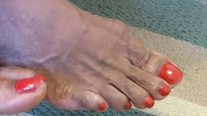 Ellen - Watching Ellen's Toes Dec 2018