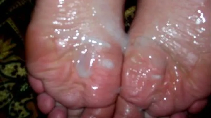 Jan - Cum Catching Footjobs by Woman with Size 11 Feet (SLIDE SHOW)