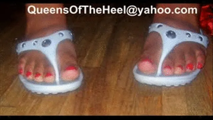 Jess - Fat Feet In White Sandals (SLIDE SHOW)