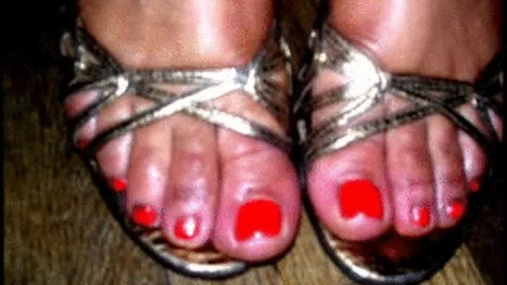 Zeb - Toes Up Close (SLIDE SHOW)