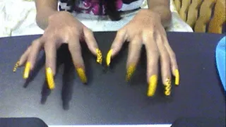 Black n yellow nails tapping