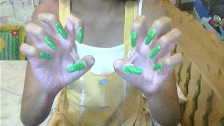 Apple green nails scratching air