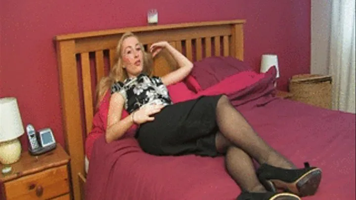 SU468 Sophia Smith is relaxing on her bed after a hard day at the office but I think she may have a bit of time to flash us her knickers especially if we ask nicely. I sure she oblige us and lift the hem of that skirt..