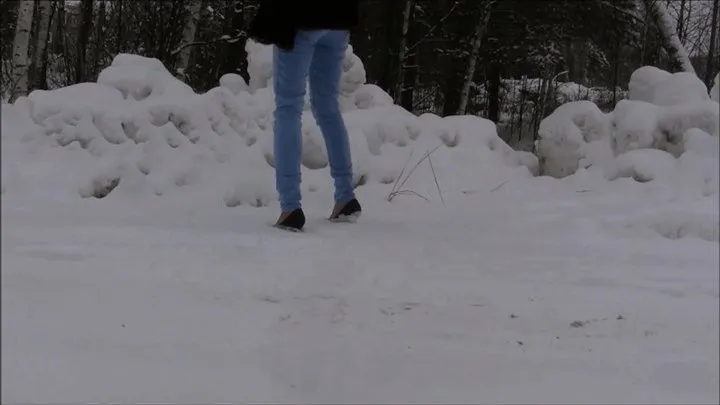 snow-walking and stuck somtimes