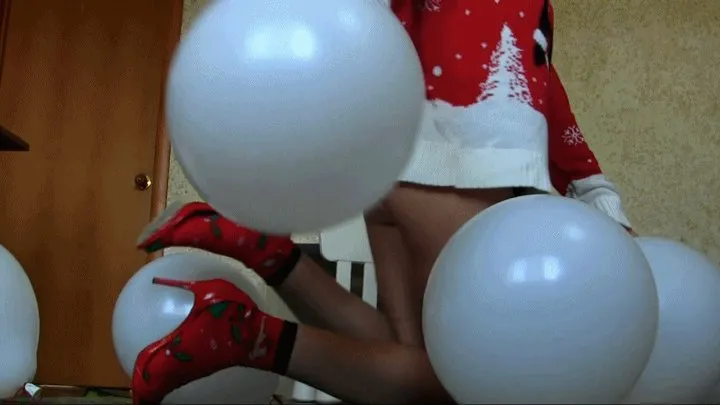 xmas white ballons