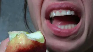 chew apple