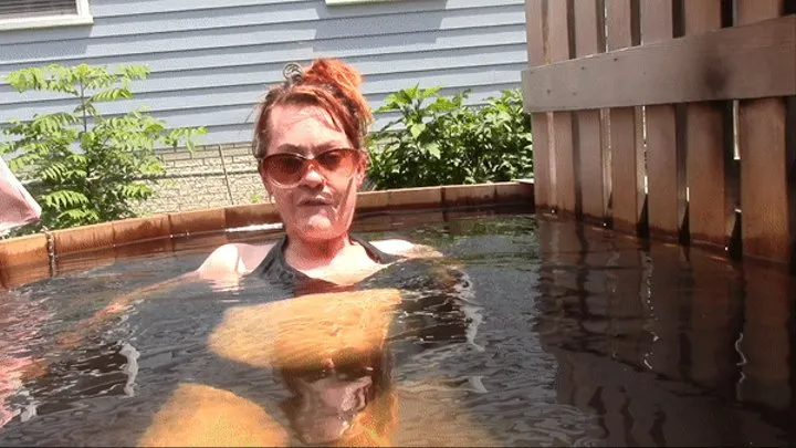Underwater Hot Tub Seduction