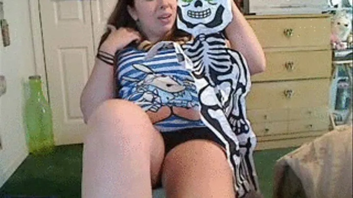 Mikki's Inflatable Skeleton