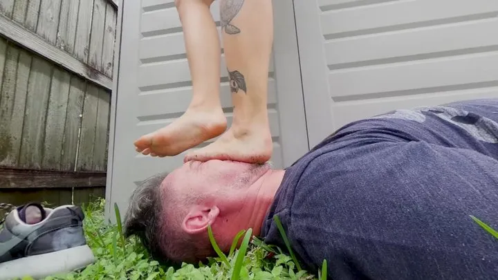 Mia - Backyard Dirty Foot Trample - MP4