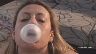 Fev. 2 Carla and Lee love bubbles for you d