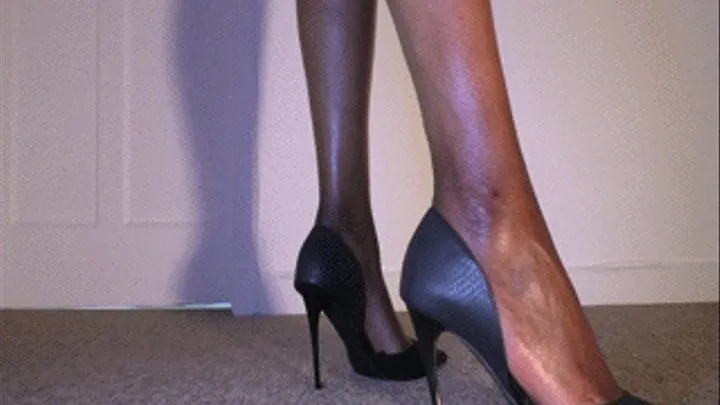 Sexy Ebony heels