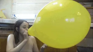 3 Huge Balloons