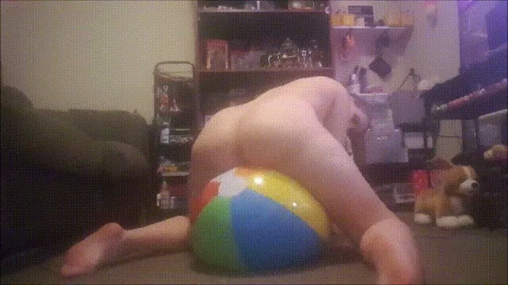 Bare Ass Medium Classic Beach Ball :: Humping Grinding & Ass Bouncing