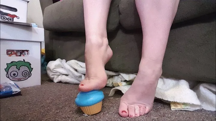 Foam Cupcake Foot Smash