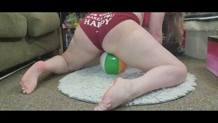 Do What Make You Happy :: Ass & Pussy Grinding -9inch Beach Ball