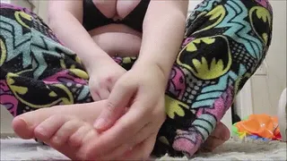 Trimming Toe Nails Before Bed