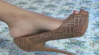 408 MILF Diana Foot Fetish!