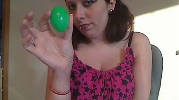 Mikki's Easter Egg Game: Green