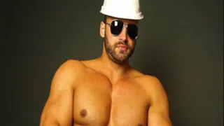 MUSCULAR HUNK WORKER-CONSTRUCTION SMOKES ON YOU - 181
