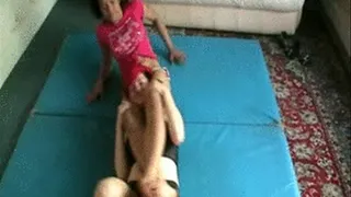 Carmelles headscissor KO of Cherry