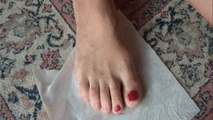 Painted toenails - Fußnägel lackieren HD