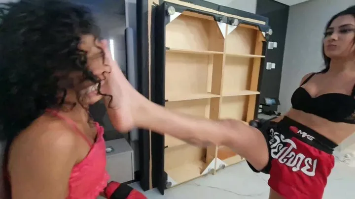 REAL FIGHT MUAY THAI - #224 - TOP GIRL CLEOPATRA - CLIP 04 - NEW MF JULY 2022 - MF VIDEO EXTREME - EXCLUSIVE MF