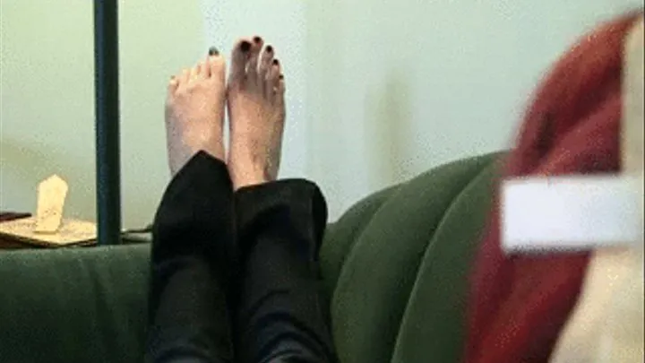 Roxanne's Gorgeous Toes and Feet Part 2