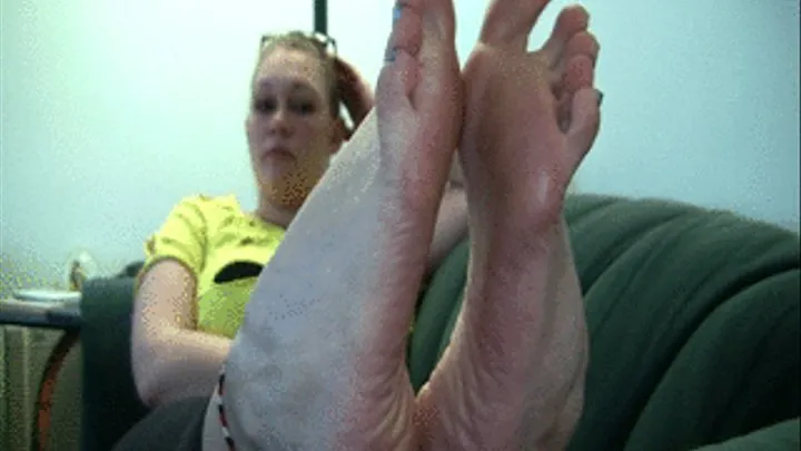 Lacey's Size 12 Candid Stinky Soles Part 24