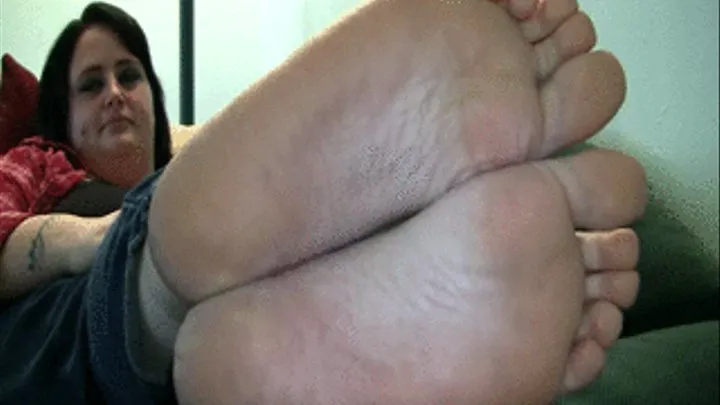 Amanda's Size 12 Candid Stinky Soles Part 7