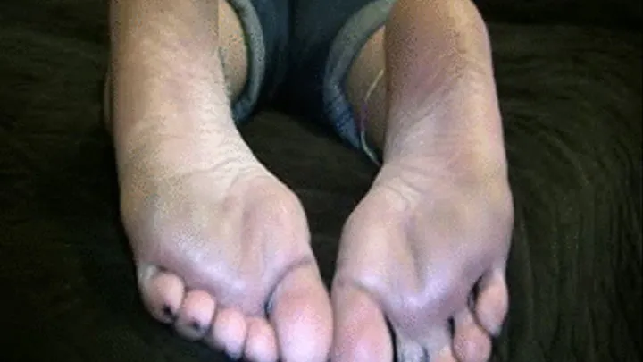 Lacey's Size 12 Candid Stinky Soles Part 14