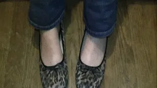 Sanaa's Candid Stinky Soles Part 11