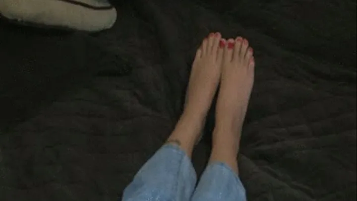 Alyssa's long toes and super soft soles