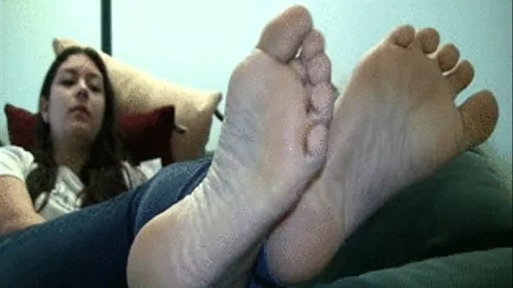 Ivy's Candid Stinky Soles Part 10