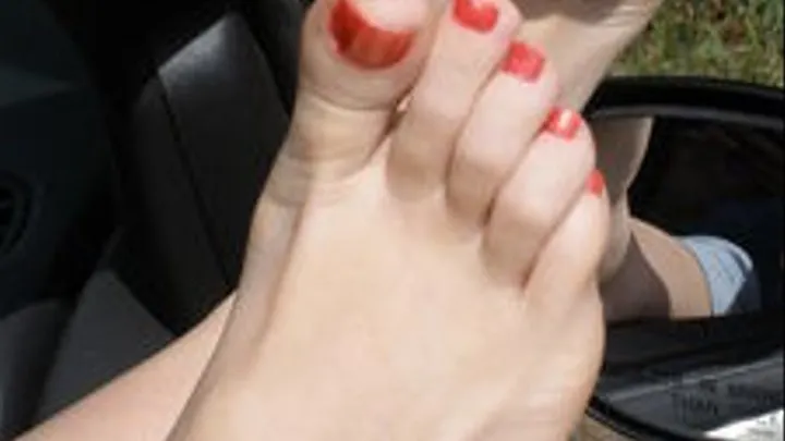 Maria car window feet 2 .