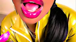 Big Dripping Wet Glossy LIPS