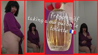 FRENCH MILF TAKING A OUI OUI ON LE TOILETTE