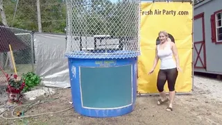 Galas Dunked in Pantyhose & Nylon Capri Tights