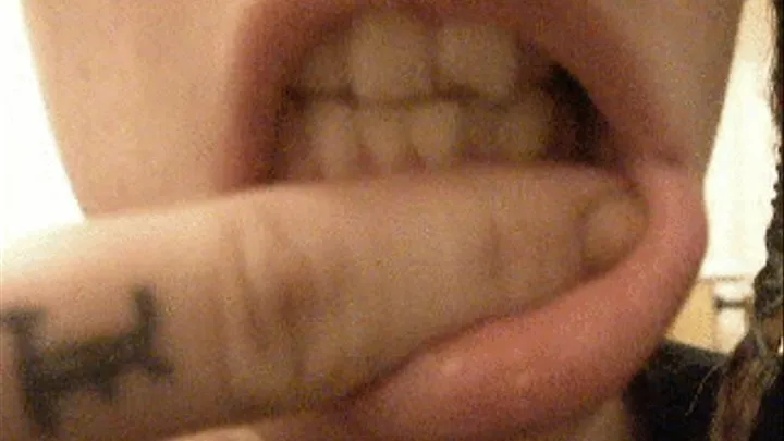 Close up fingerbrushing