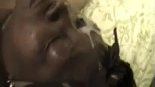 AMATEUR BLACK GRANNY LOVES SUCKING COCK AND FACIALS