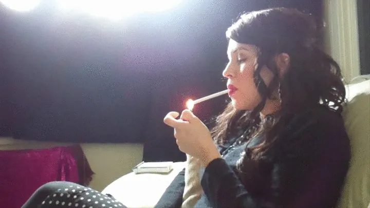 LIZZIE SMOKES A 120 REGULAR- Lots of Creamy Smoke