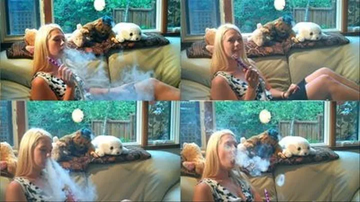 JAYNE SMOKES HER HOOKAH PIPE