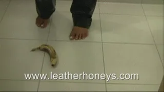 Mistress Lucy Crushing Bananas in Leather Pants