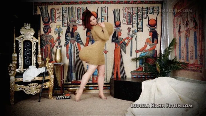 Ludella's Great Pyramids - Research Student Accidentally Unlocks Horny Bimbo Expansion Spell from Ancient Puzzle Box