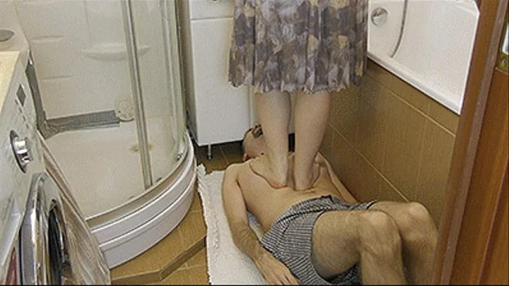 Mistress Natalia - Trampling in the Bathroom