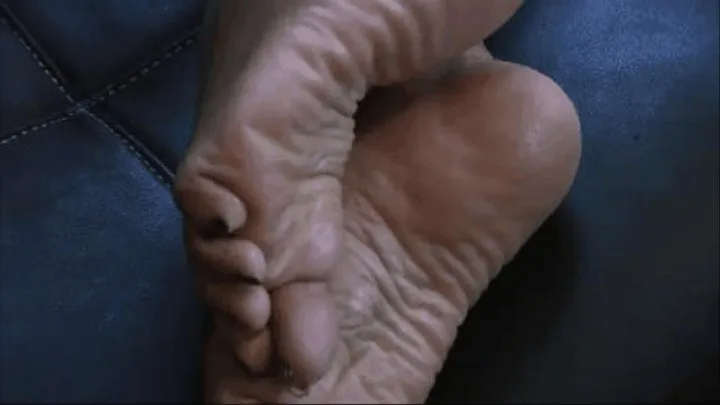 Worship My Wrinkly Ebony Soles dialup