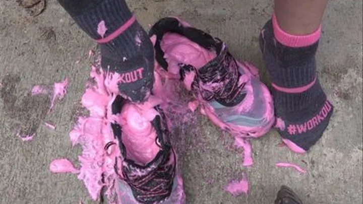 Messy Sneaker....