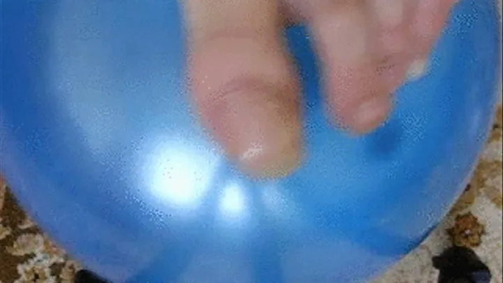 toes scratching ballons